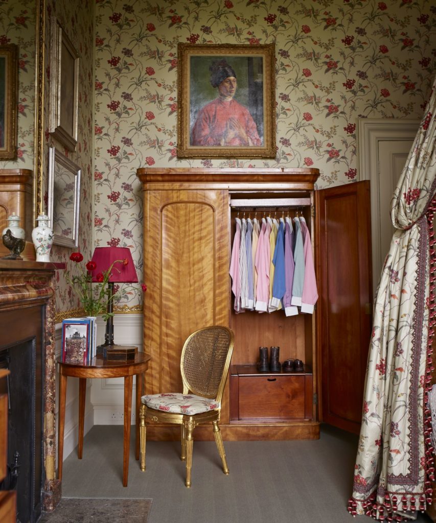 House-Style-Five-Centuries-of-Fashion-at-Chatsworth-habituallychic-009