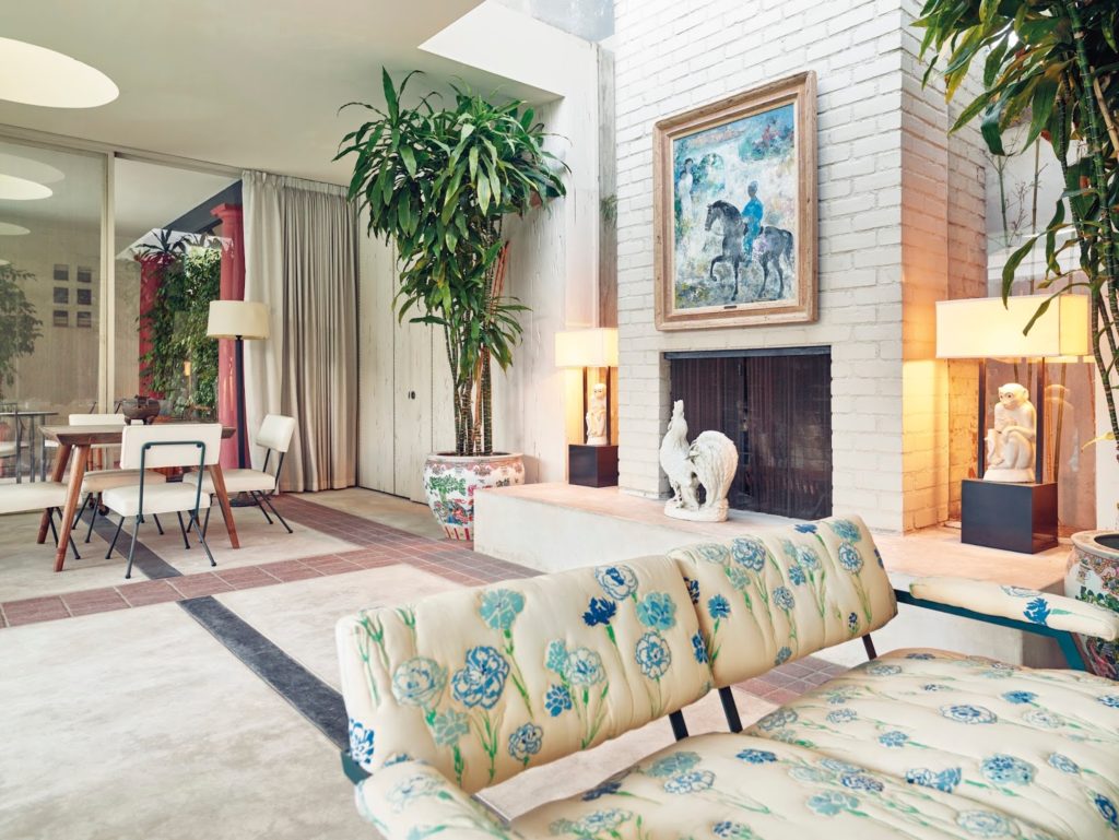 betsy-bloomingdale-holmby-hills-christies-auction-habituallychic-013