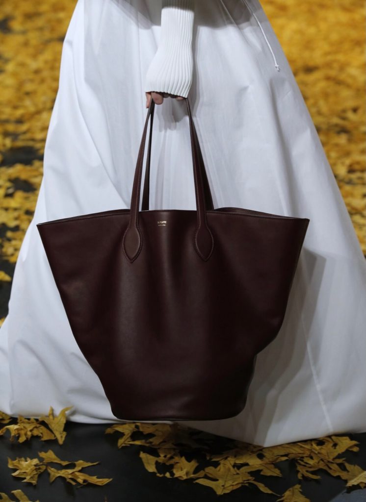 26 Chic Tote Bags for Fall and Back to Work