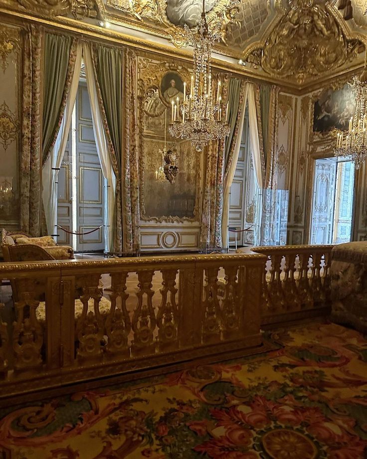 Habitually Chic® » My Visit to Marie-Antoinette's Private Chambers at  Versailles