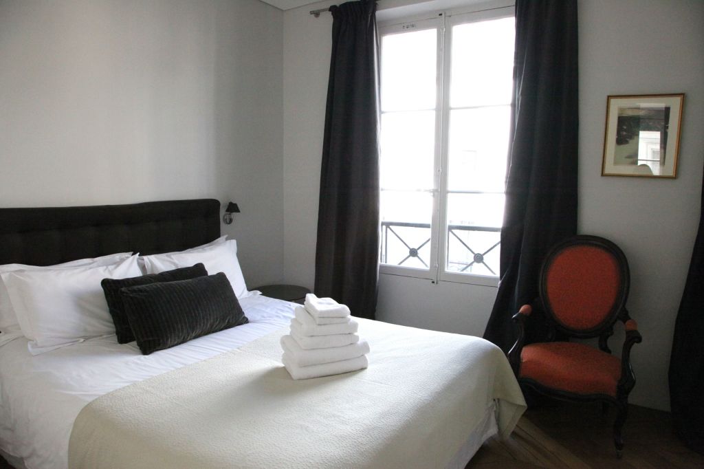 haven-in-paris-apartment-2015-habituallychic-013